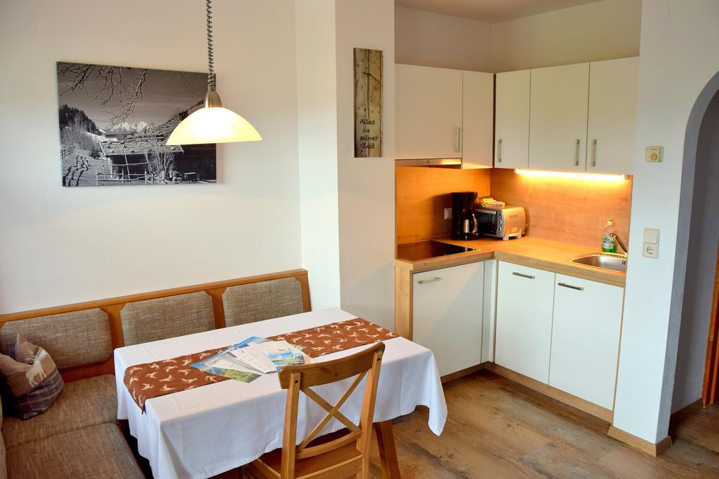 Tennladen Apartments นีเดอเรา ภายนอก รูปภาพ